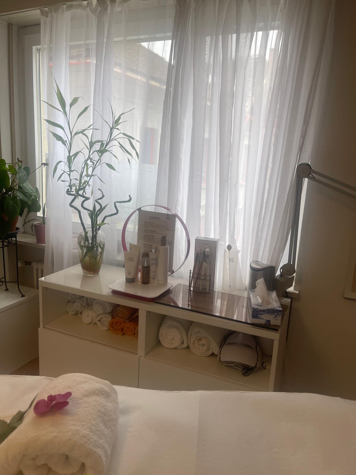 Reception Nina Nails